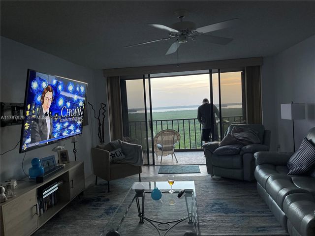 5047 N Highway A1a 1205, Hutchinson Island, FL 34949