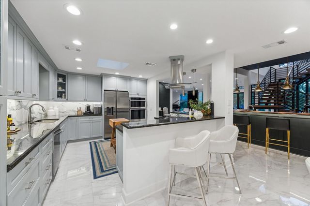 45 Patti Lynn Lane, Houston, TX 77024