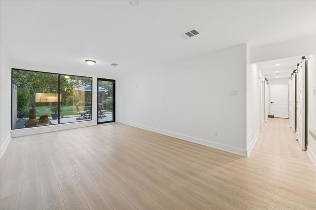 45 Patti Lynn Lane, Houston, TX 77024