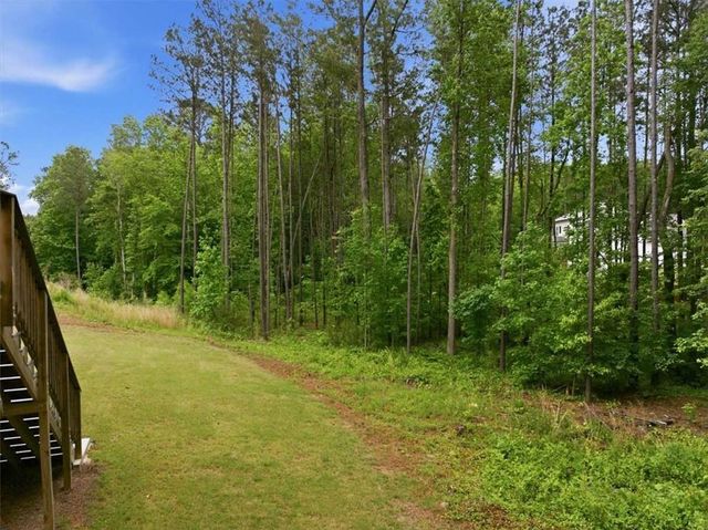 136 Ledgemont Way, Acworth, GA 30101