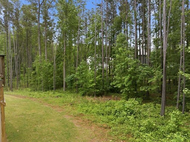 136 Ledgemont Way, Acworth, GA 30101