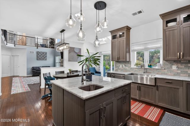 17 Prairie Lane, Bayville, NJ 08721
