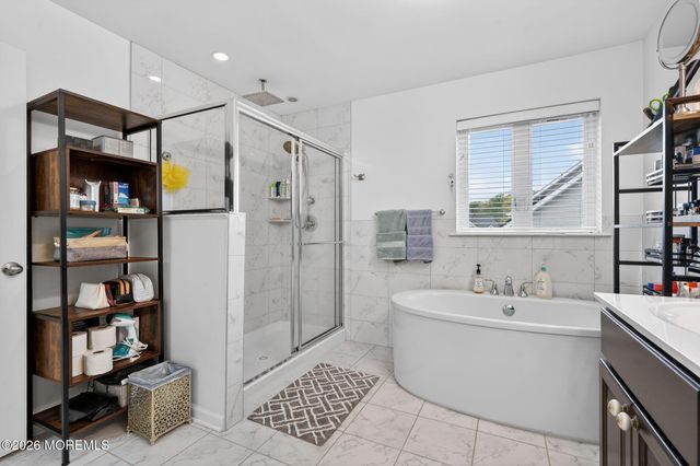 17 Prairie Lane, Bayville, NJ 08721