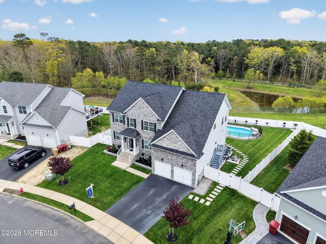 17 Prairie Lane, Bayville, NJ 08721