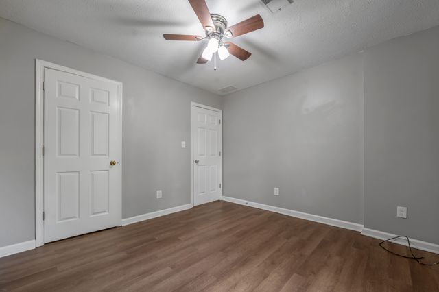 400 Forest Hill Drive, Lexington, KY 40509