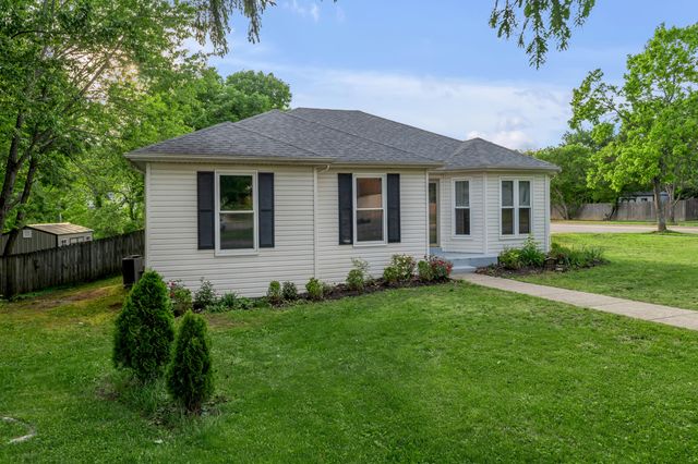 400 Forest Hill Drive, Lexington, KY 40509