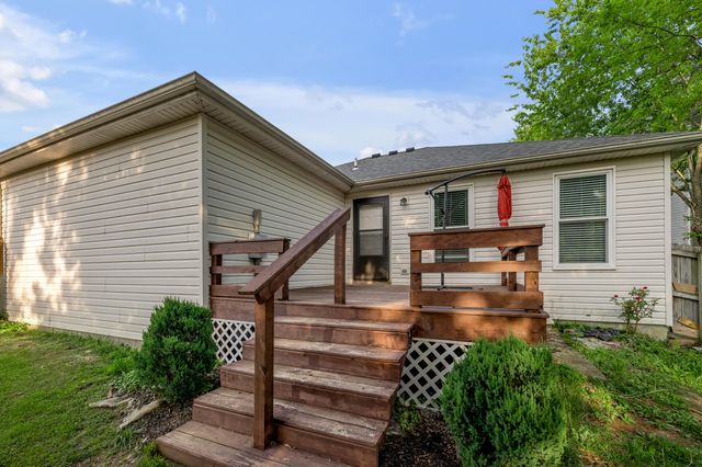400 Forest Hill Drive, Lexington, KY 40509