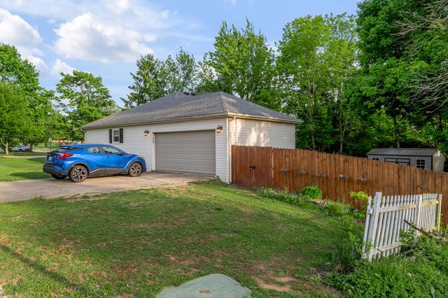 400 Forest Hill Drive, Lexington, KY 40509