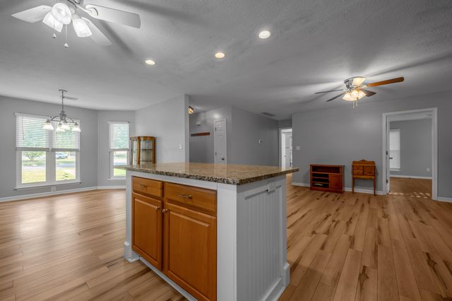 400 Forest Hill Drive, Lexington, KY 40509