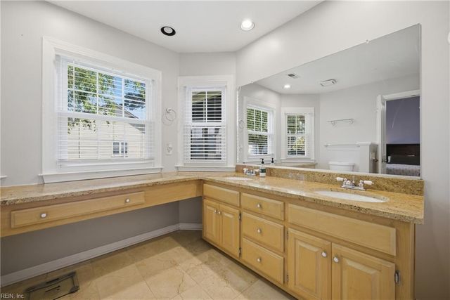 108 Pine Creek DR, Hampton, VA 23669
