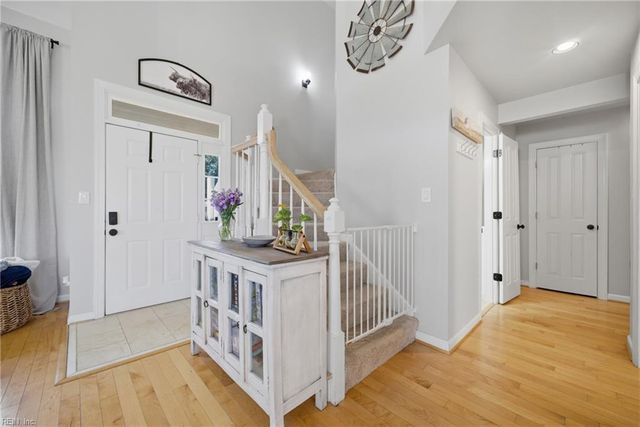 108 Pine Creek DR, Hampton, VA 23669