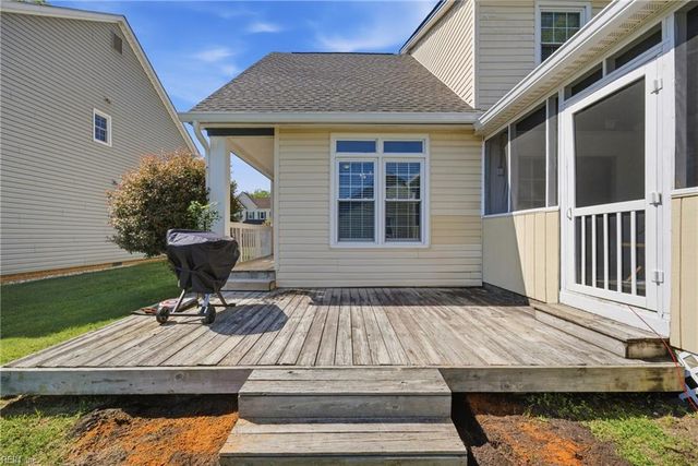 108 Pine Creek DR, Hampton, VA 23669