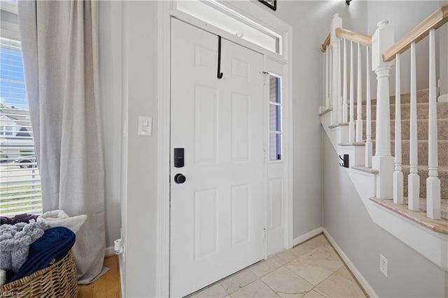 108 Pine Creek DR, Hampton, VA 23669