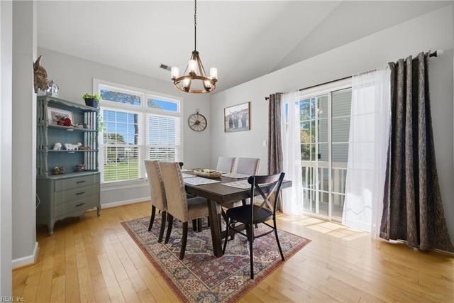 108 Pine Creek DR, Hampton, VA 23669