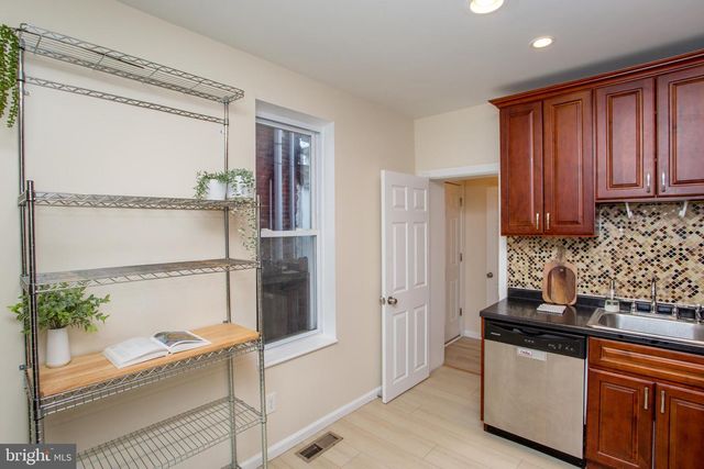 5230 HAZEL AVE, Philadelphia, PA 19143