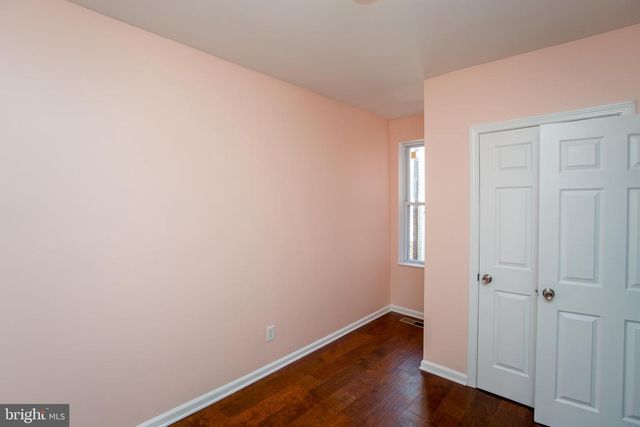 5230 HAZEL AVE, Philadelphia, PA 19143