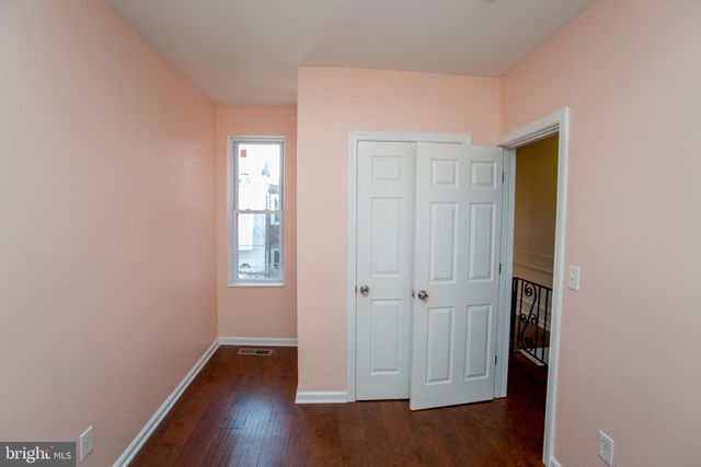 5230 HAZEL AVE, Philadelphia, PA 19143