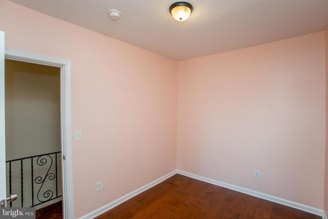 5230 HAZEL AVE, Philadelphia, PA 19143