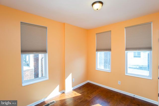 5230 HAZEL AVE, Philadelphia, PA 19143