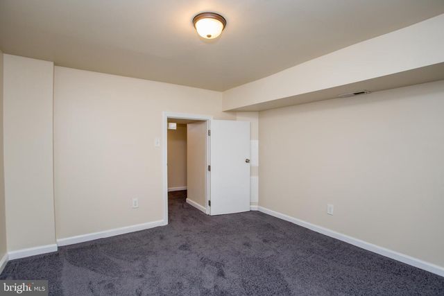 5230 HAZEL AVE, Philadelphia, PA 19143