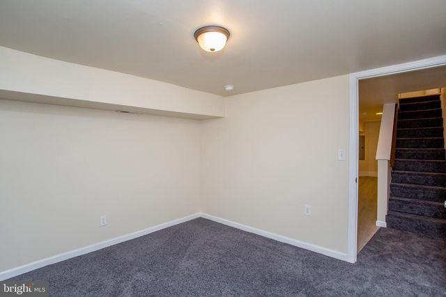 5230 HAZEL AVE, Philadelphia, PA 19143