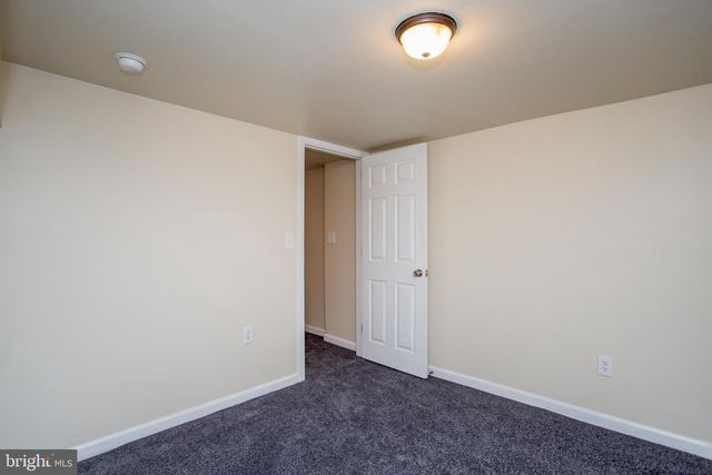 5230 HAZEL AVE, Philadelphia, PA 19143