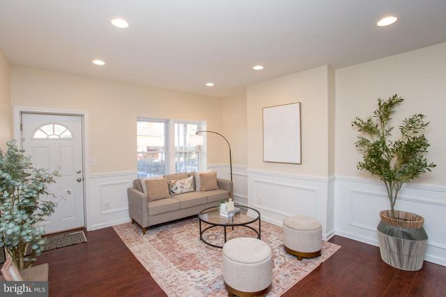 5230 HAZEL AVE, Philadelphia, PA 19143