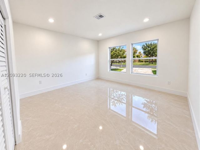 11708 SW 114th Ter, Miami, FL 33186