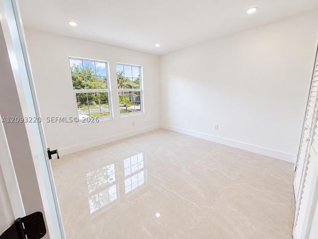 11708 SW 114th Ter, Miami, FL 33186