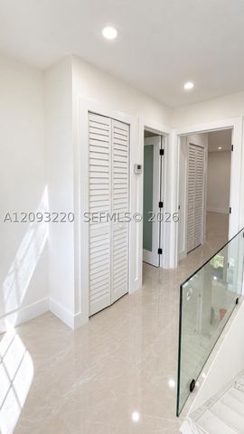 11708 SW 114th Ter, Miami, FL 33186