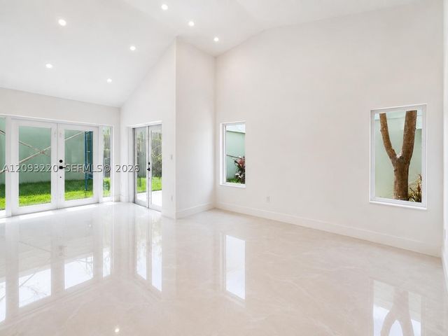 11708 SW 114th Ter, Miami, FL 33186