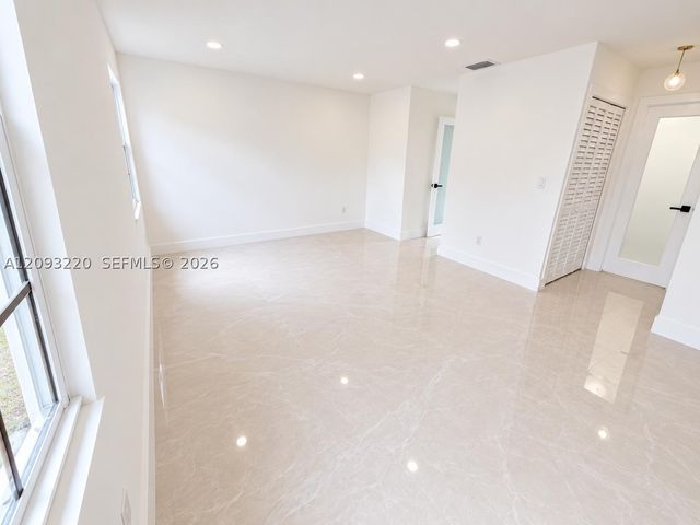 11708 SW 114th Ter, Miami, FL 33186