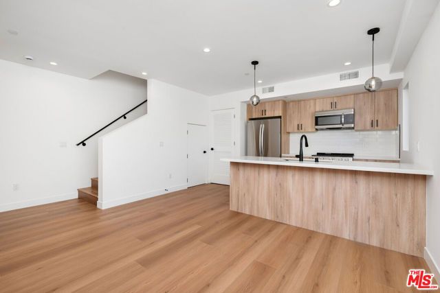 726 Robinson Street, Los Angeles, CA 90026