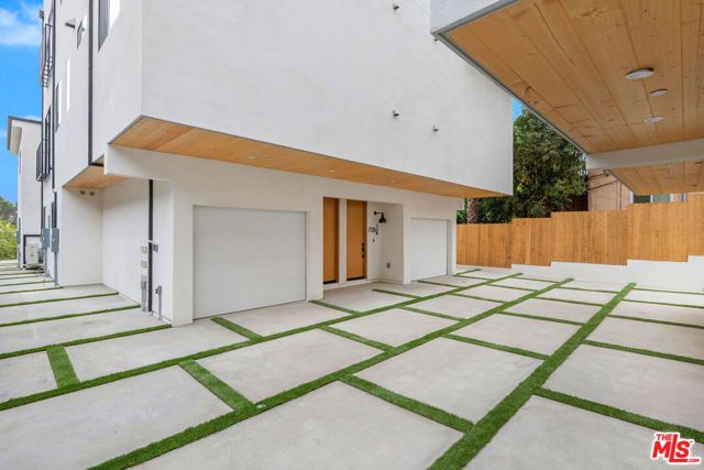 726 Robinson Street, Los Angeles, CA 90026