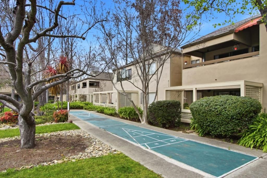 Image 24 of property listing at 439 Alberto Way A102, Los Gatos, CA 95032
