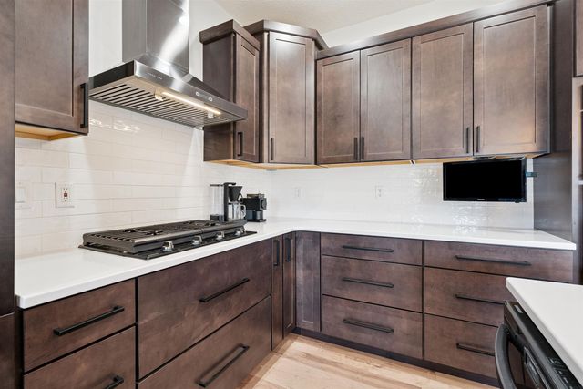 2006 Reese Road, Cedar Falls, IA 50613