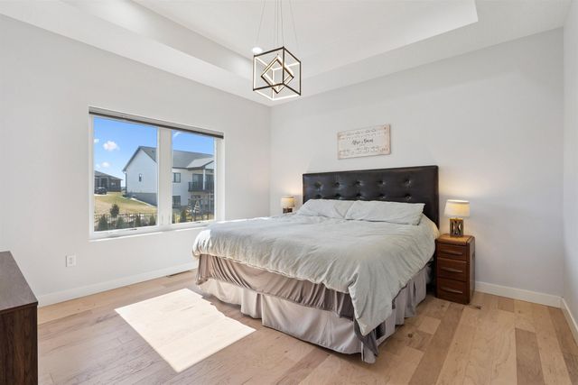 2006 Reese Road, Cedar Falls, IA 50613