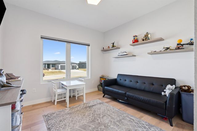 2006 Reese Road, Cedar Falls, IA 50613