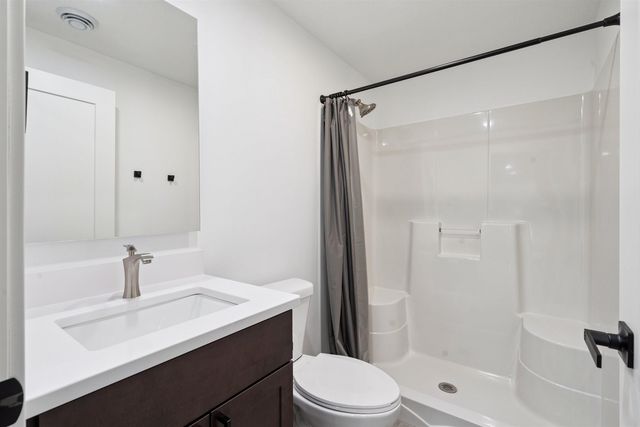 2006 Reese Road, Cedar Falls, IA 50613