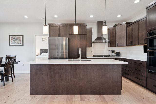 2006 Reese Road, Cedar Falls, IA 50613