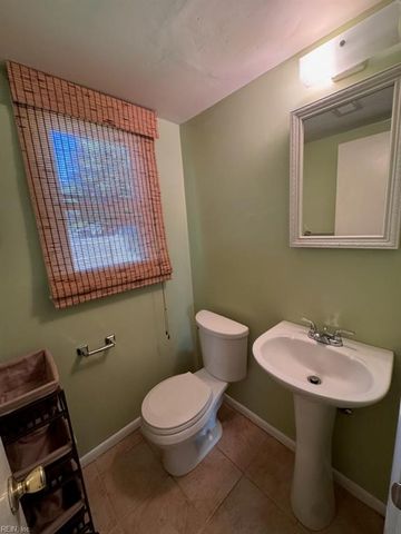 209 Cremona DR, Newport News, VA 23608