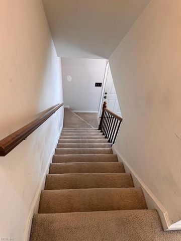 209 Cremona DR, Newport News, VA 23608