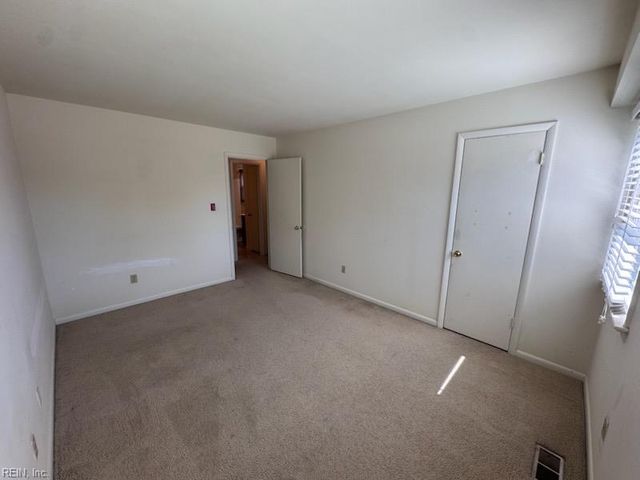 209 Cremona DR, Newport News, VA 23608