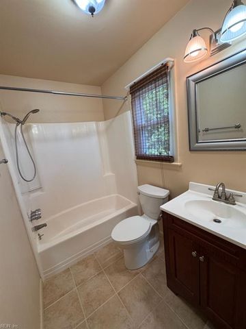 209 Cremona DR, Newport News, VA 23608