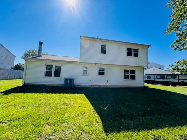 209 Cremona DR, Newport News, VA 23608