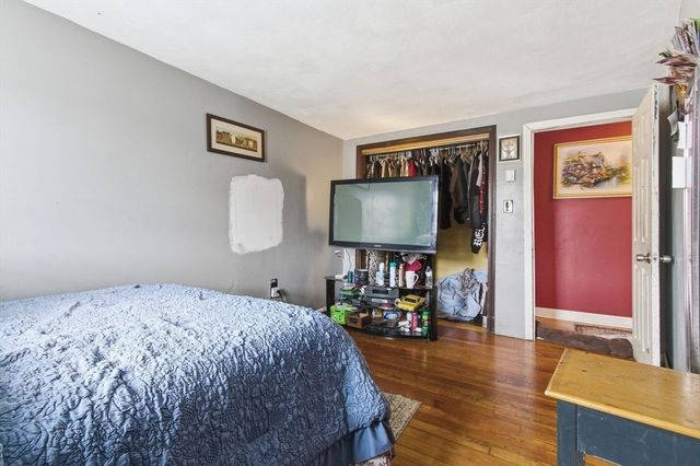 103 Dalton St, Lowell, MA 01850