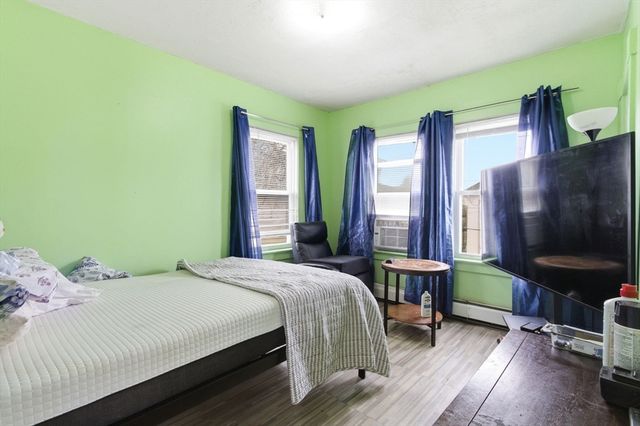 103 Dalton St, Lowell, MA 01850
