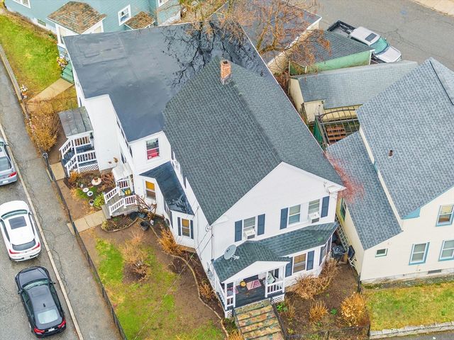 103 Dalton St, Lowell, MA 01850