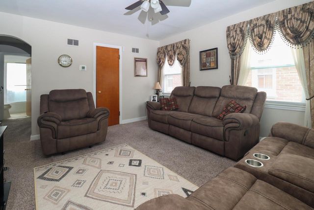 2807 S 49th STREET, Milwaukee, WI 53219