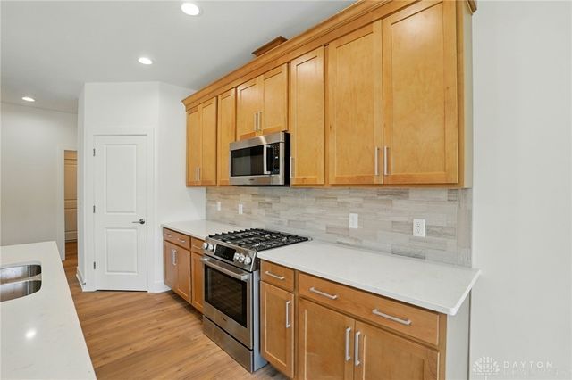 300 Grassy Creek Way, Washington Twp, OH 45458